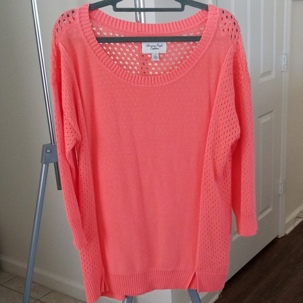 American Eagle Women's top